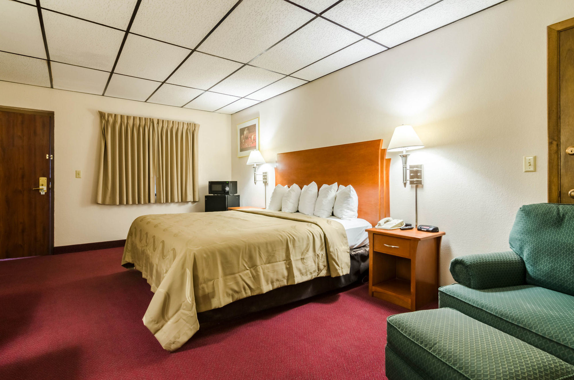 Quality Inn & Suites Salina Ruang foto